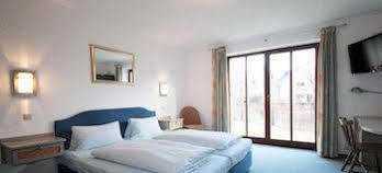 Zum Forst Hotel